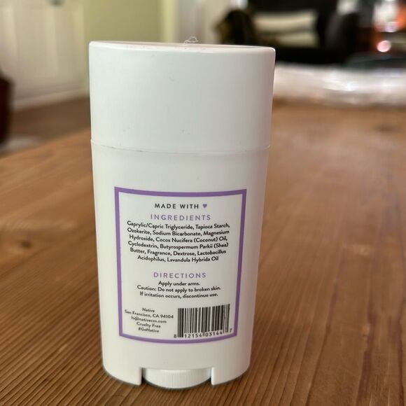 Native Deodorant Lilac & White Tea scent NEW never used 2.65 OZ - Picture 3 of 4
